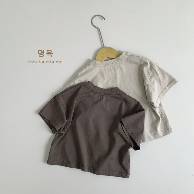 ꒰80-130cm꒱夏日刷舊字母奶茶TEE